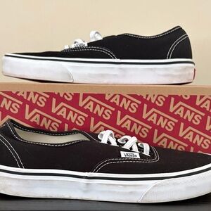 Vans Authentic WIDE Women’s 8.5, Men’s 7